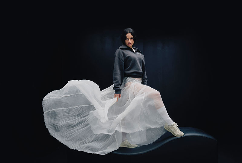 Rosalía presenta las nuevas 204L de New Balance