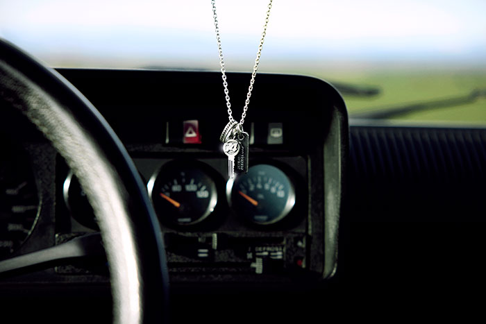 Convierten un Golf del 74 en una joya para la eternidad.