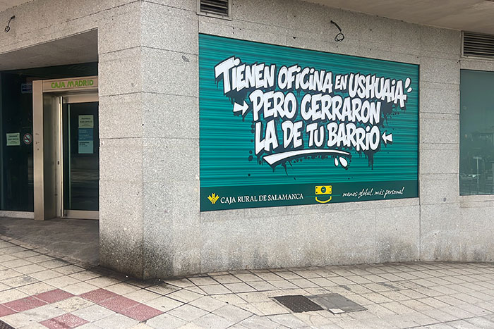 Caja Rural de Salamanca toma las oficinas cerradas de la competencia.