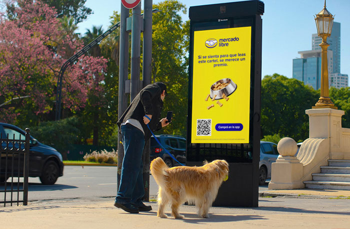 Vallas de Mercado Libre que se adaptan a cada consumidor en tiempo real.