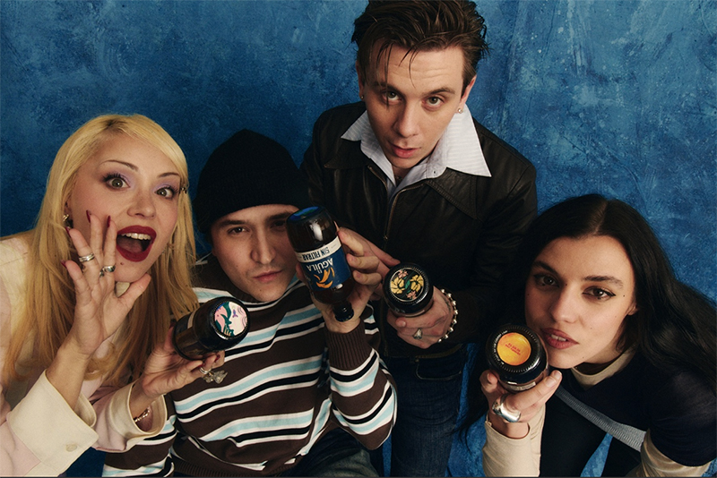 4 artistas, 40 “culos” y una edición limitadísima de El Águila