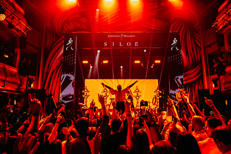 Siloé presenta "Terrorismo Emocional" de la mano de Johnnie Walker