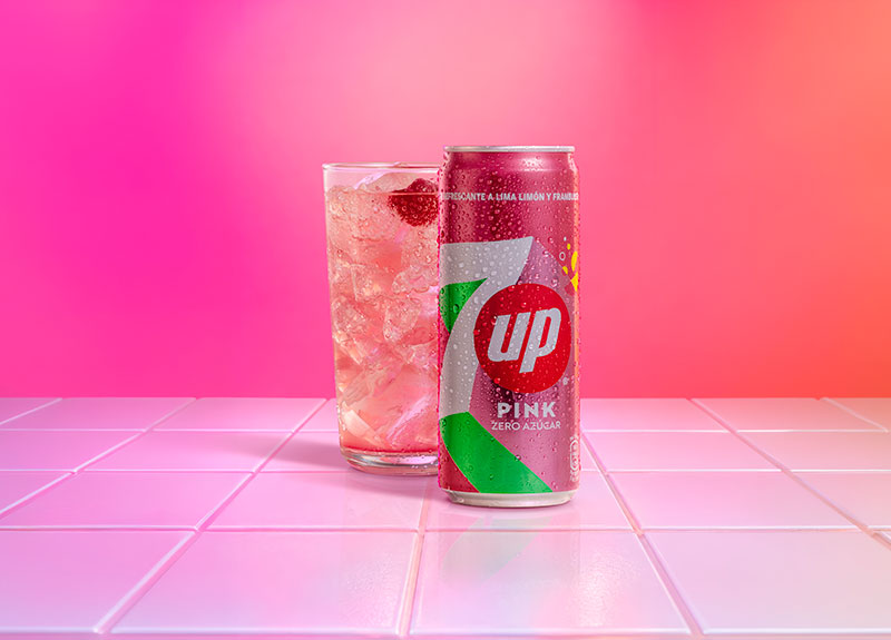 Llega el verano y 7UP se viste de rosa
