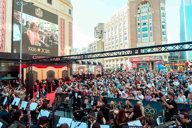 Cines Callao se inspira en el "destape" para celebrar el Orgullo
