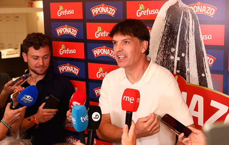 El Piponazo y Morientes rinden homenaje a los momentazos del fútbol