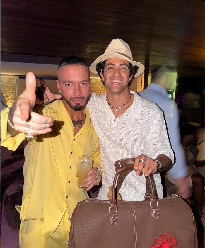 Artistas y creativos se dan cita en la Nude Mansion.