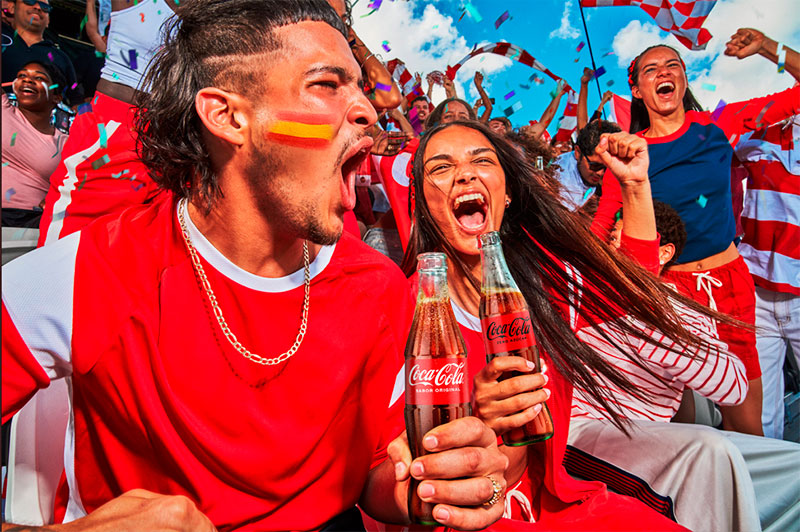 Coca-Cola activa el verano con fútbol, experiencias e innovación