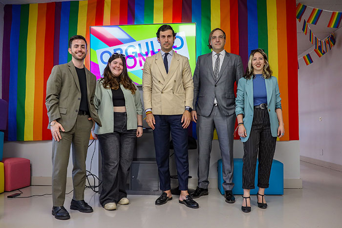 Orgullo Bonnie Committee (OBC) para reflexionar sobre el papel de la diversidad, la inclusión y el liderazgo en la empresa.