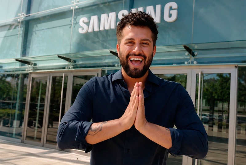 Samsung cuela al tiktoker Javi Hoyos en LinkedIn