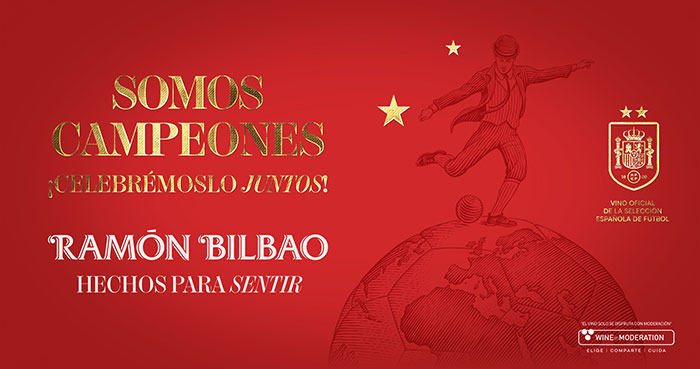 Ramón Bilbao celebra la victoria de España en el Mundial de Fútbol.