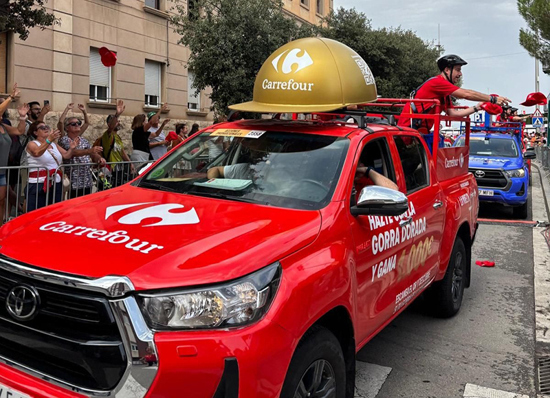 Carrefour revoluciona La Vuelta con 100.000 regalos