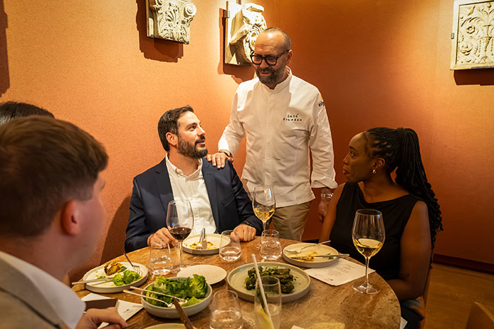 Iberostar Beachfront Resorts anuncia la colaboración con el reconocido chef español afincado en Londres, José Pizarro.