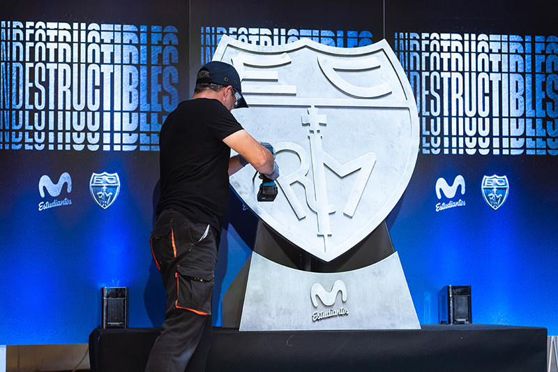 80 años de golpes convertidos en un escudo indestructible