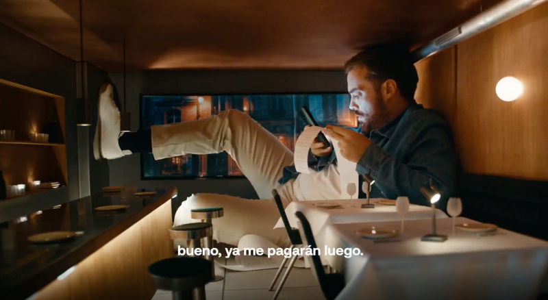 Revolut y Turbo encierran a Ibai Llanos para retratar el estrés financiero