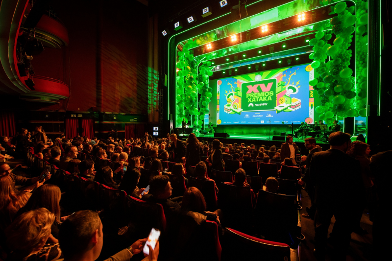 Del clic al aplauso: por qué los eventos físicos son el nuevo lujo del marketing digital